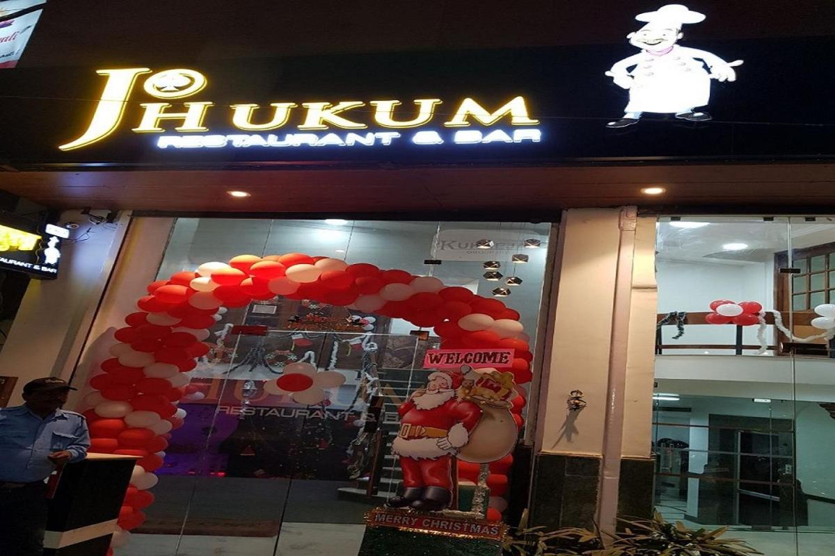 Hotel Mandakini Lush Kanpur Zewnętrze zdjęcie